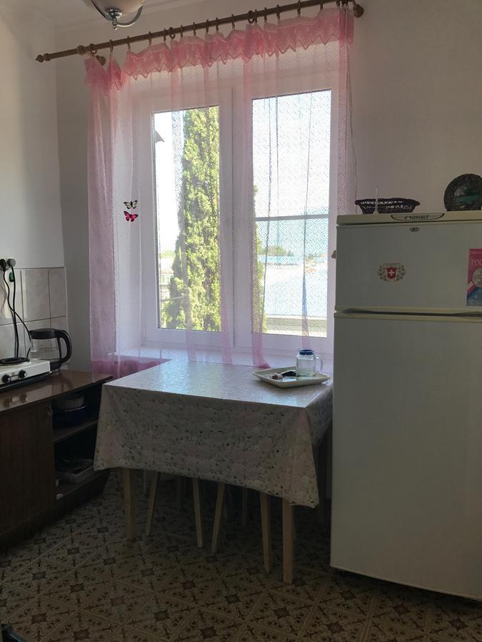 Flat Near The Sea Apartment Гагра Екстериор снимка
