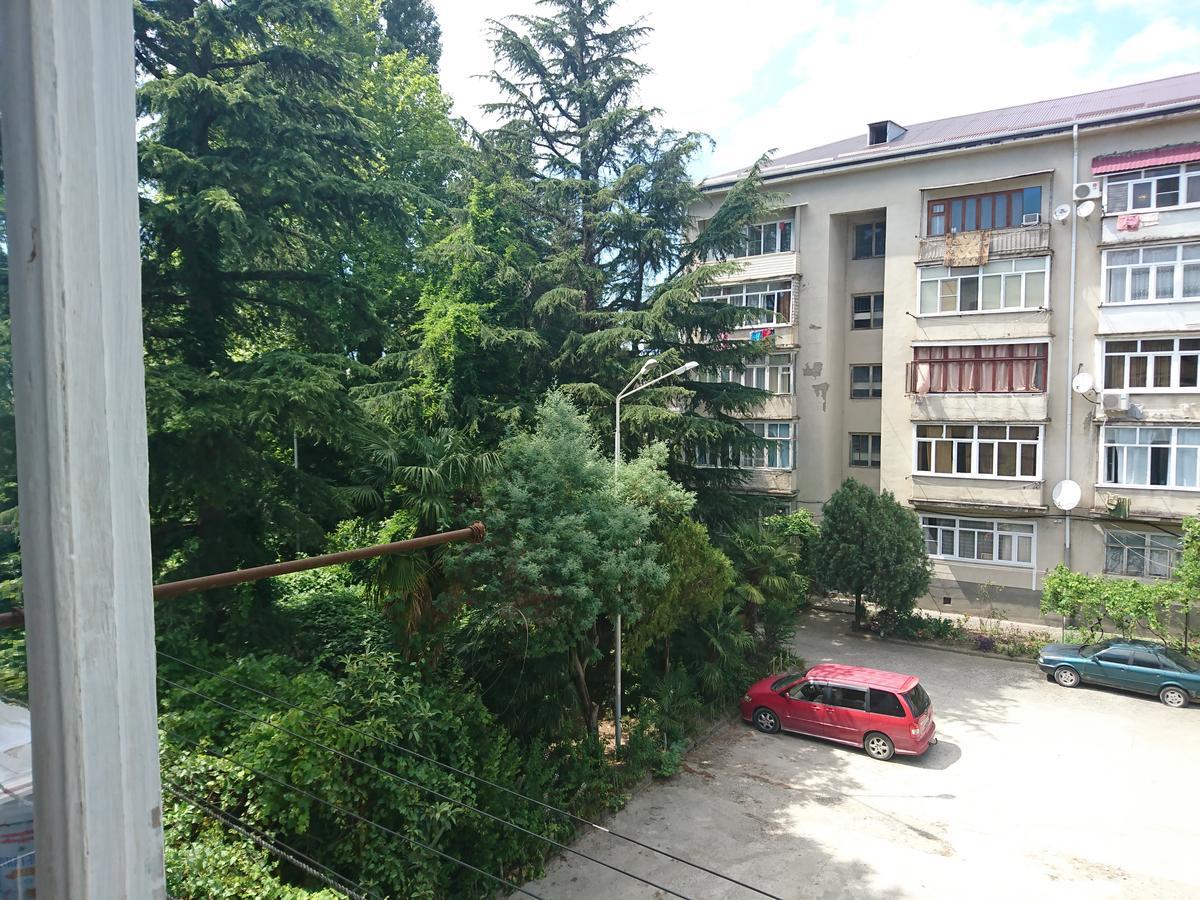 Flat Near The Sea Apartment Гагра Екстериор снимка